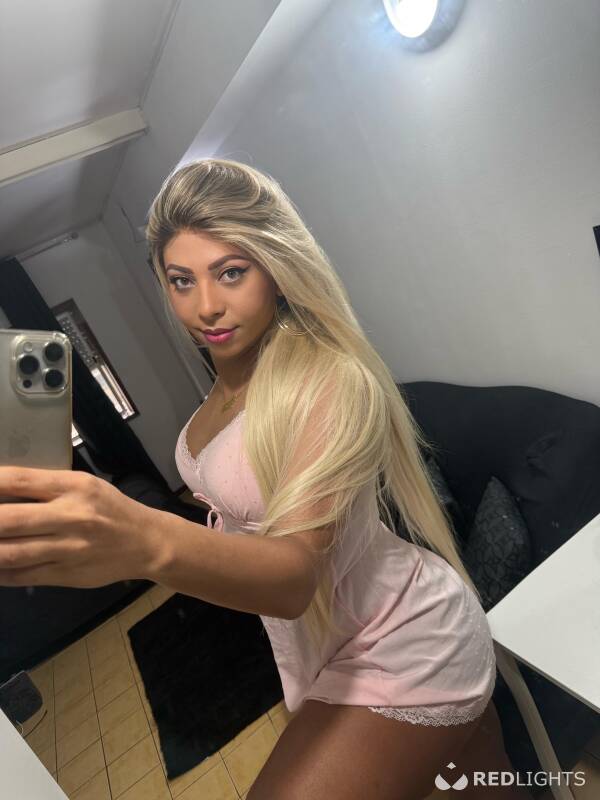 Nicolly lins (Foto)