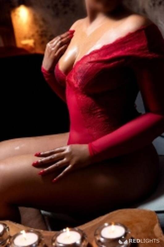 Maia high class tantrika (Foto)