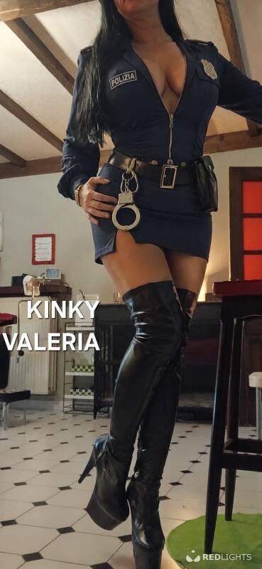 KINKY VALERIA ,DEEPTHROAT  SPECIALIST (Foto)