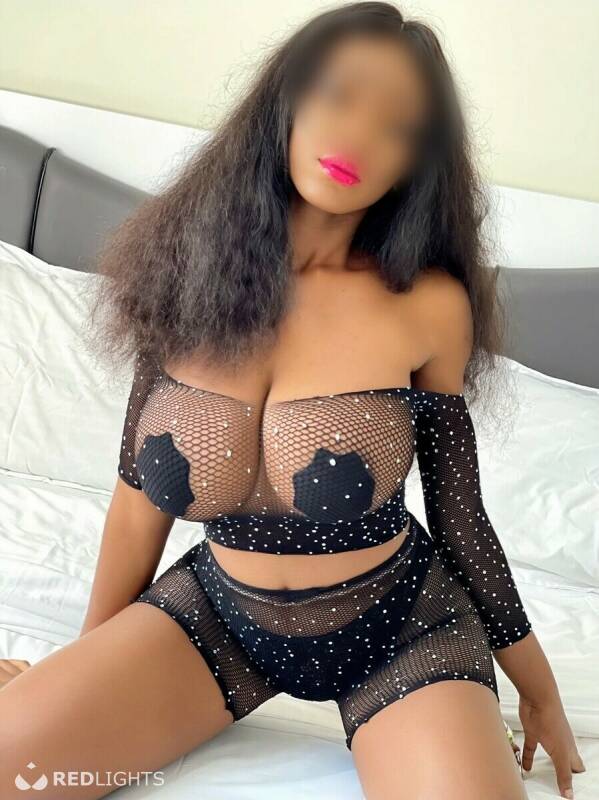 SARA HOT GIRL (Foto)