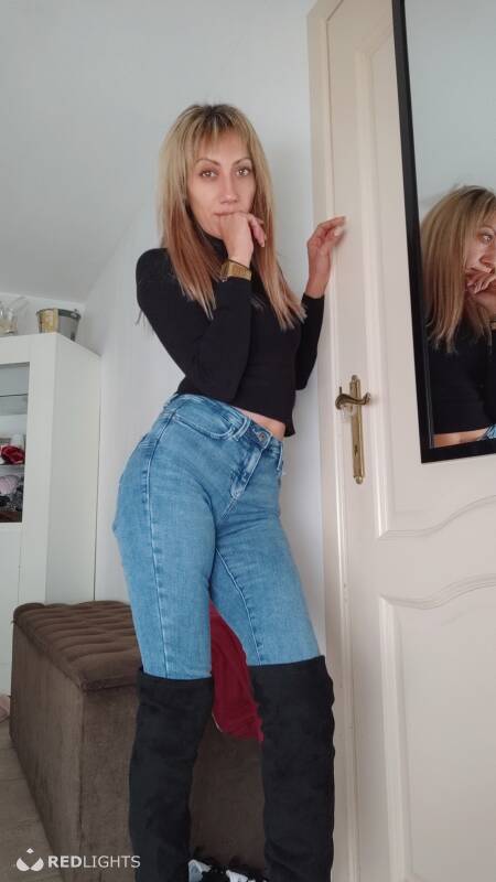 Ella (Foto)