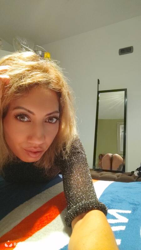 Ella (Foto)