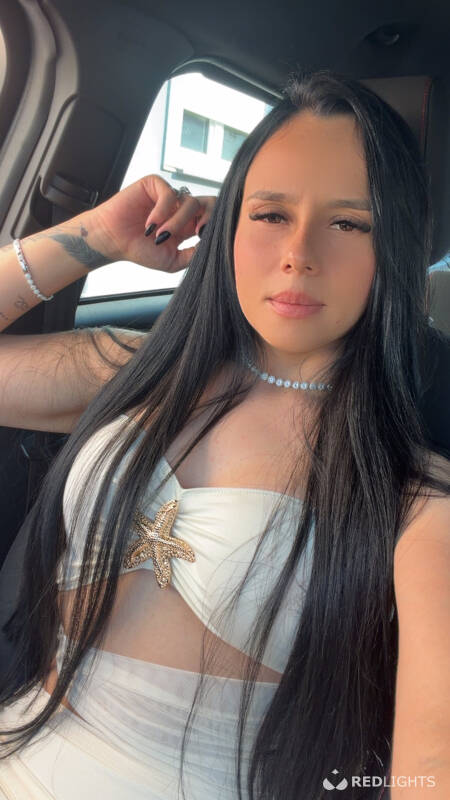 Jhulia (Foto)