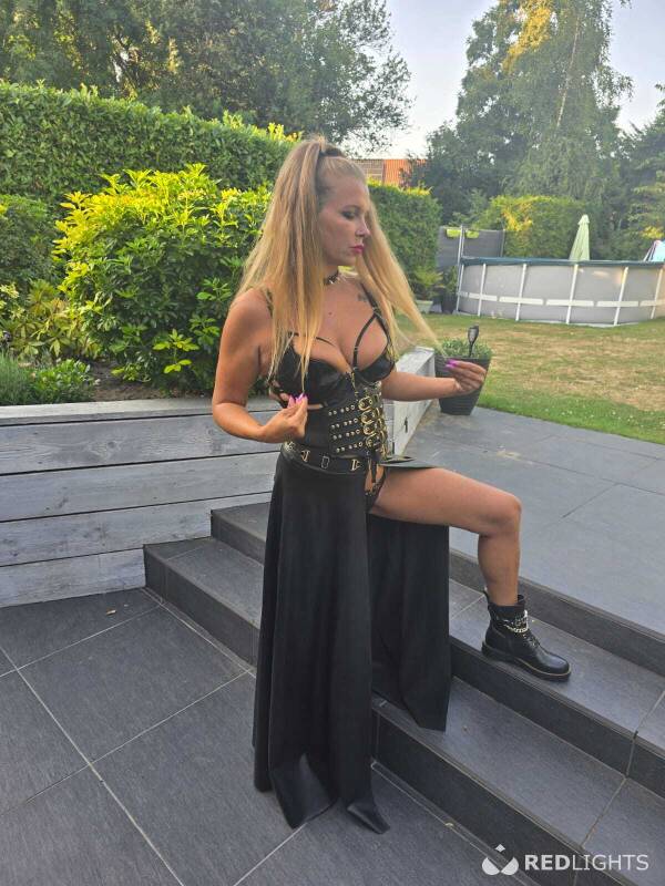 Mistress poison (Foto)