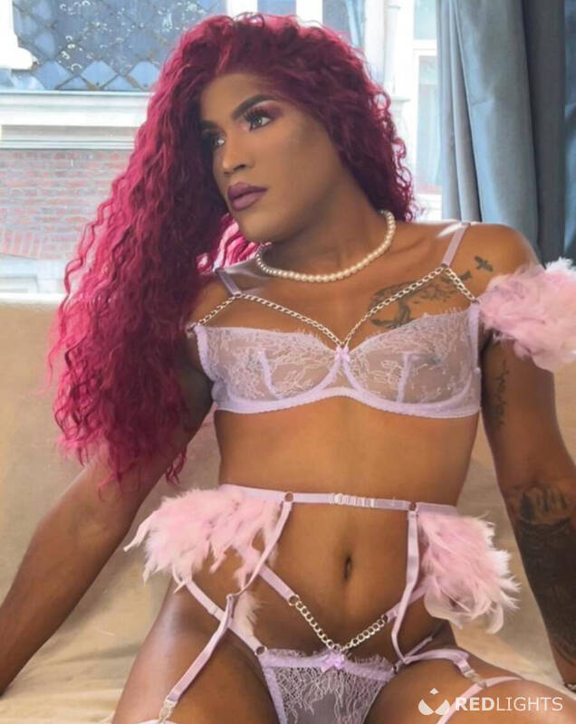 Samantha Velasquez (Foto)