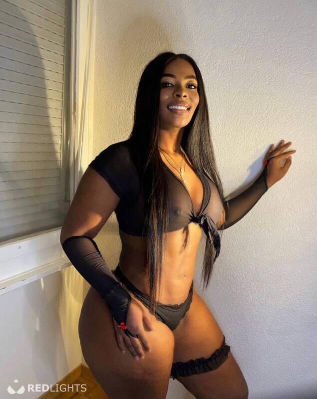 Nahomi (Foto)