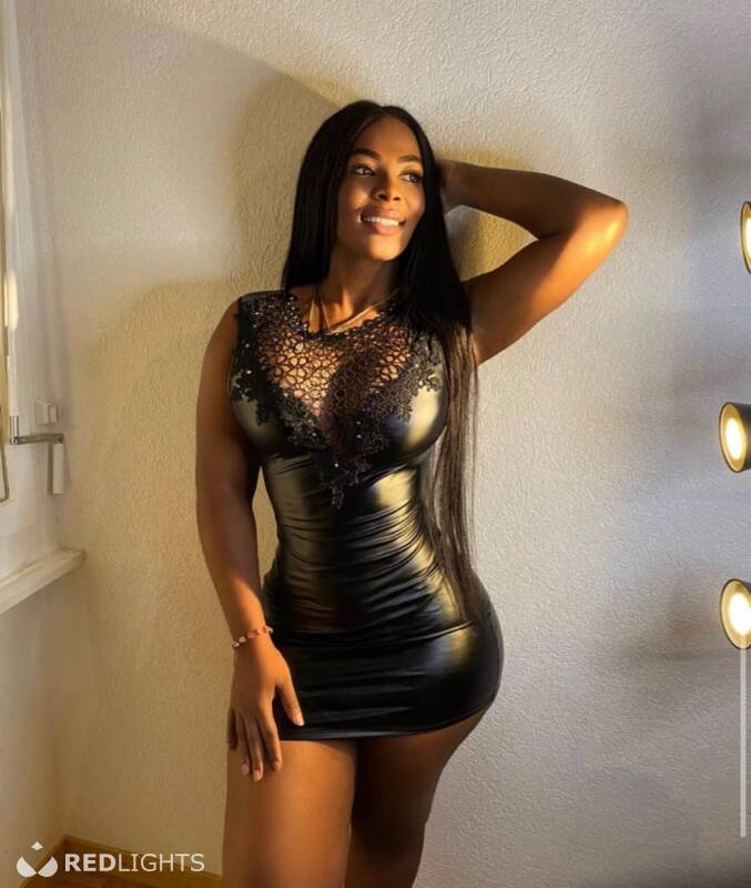 Nahomi (Foto)