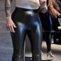 Ashley One (Foto #2)