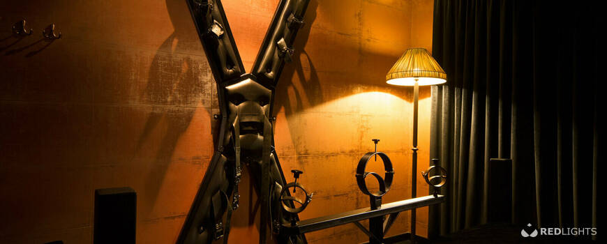 Scarlet rendez-vous lounge bar