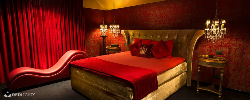 Scarlet rendez-vous lounge bar