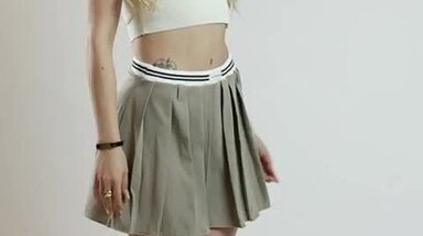 Isabella your girlfriend