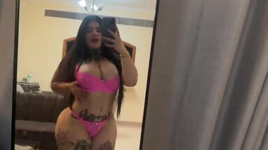 Sexy latina