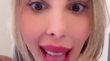 Caroline belle femme