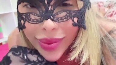 Caroline belle femme