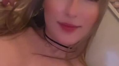 Nikol chica caliente